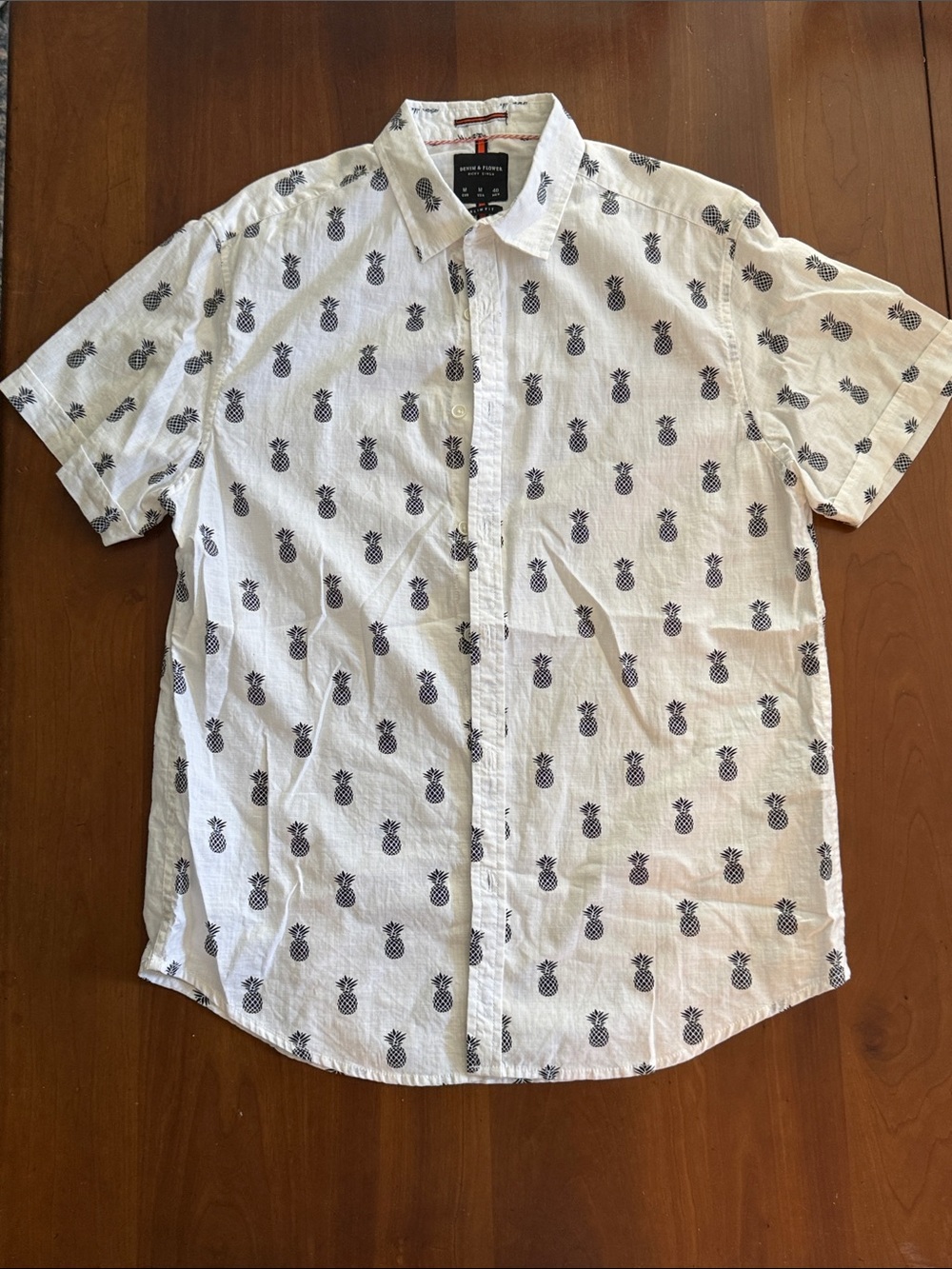 Denim & Flower White Short-Sleeve Button-Down with Pineapple Print